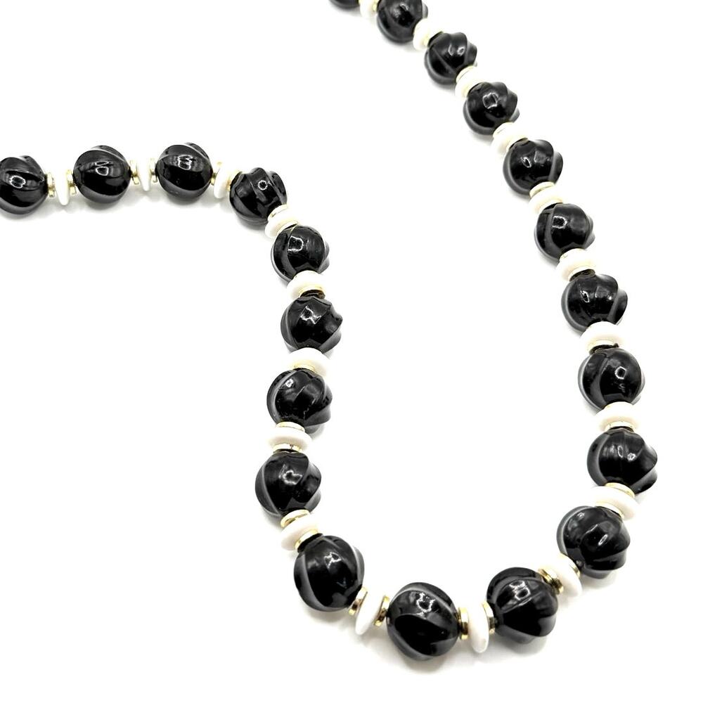 Chunky Black White Beaded Statement Necklace Gold Tone Retro 90s